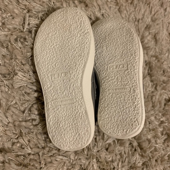 NWOT Grey toddler boy sneaker boat shoe - Picture 3 of 3